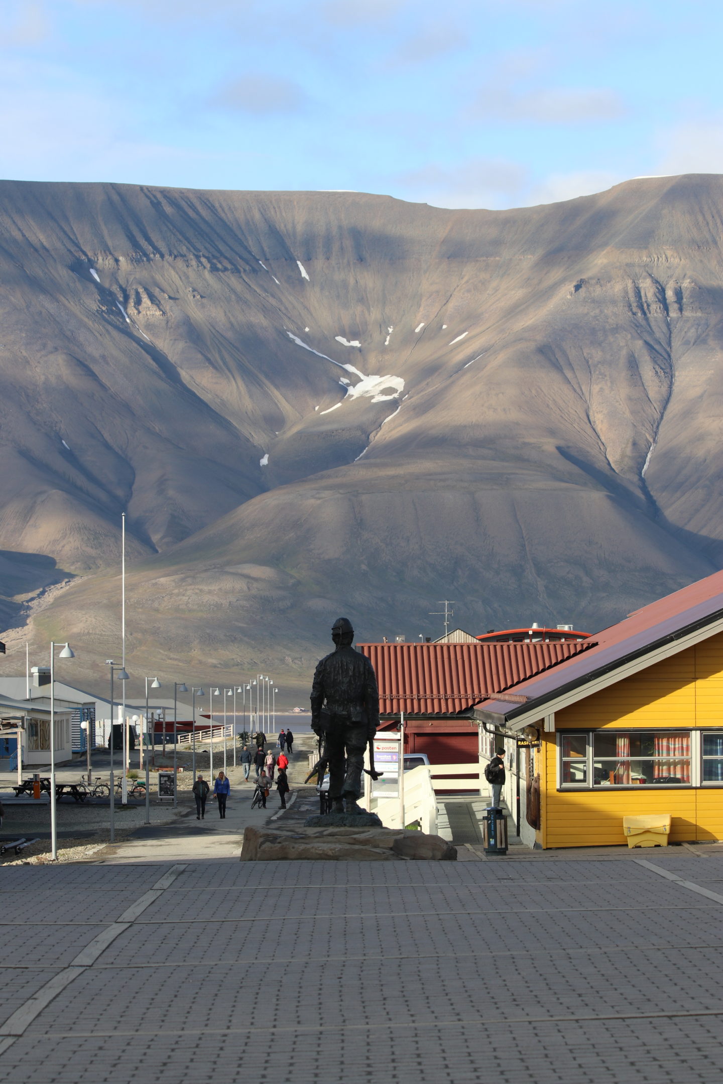 Longyearbyen, Svalbard: Summer in the High Arctic